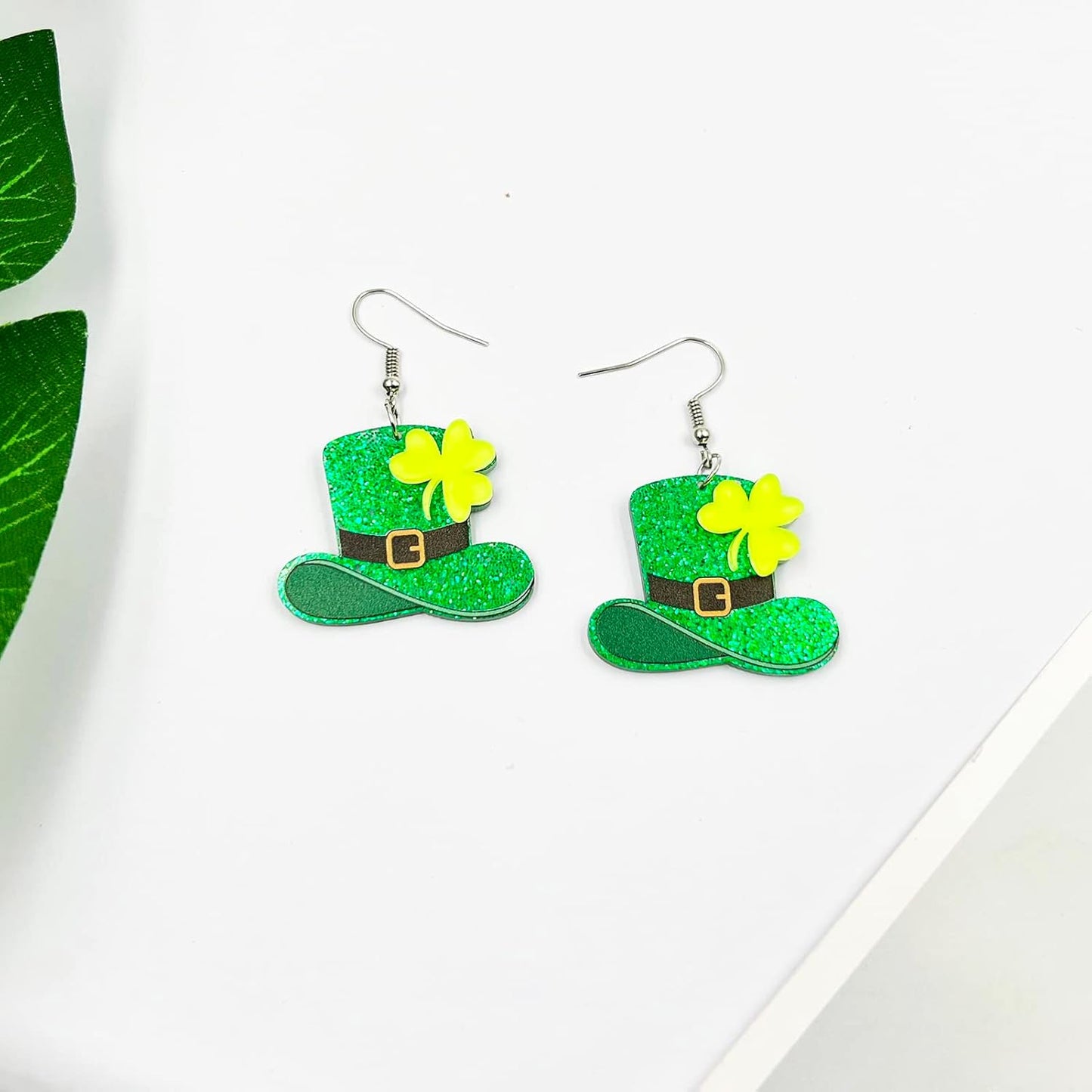 St. Patrick's Day Earrings for Women,Irish Shamrock Acrylic Dangle Earrings, Green Hat Clover Horseshoe Drop Earrings for Irish Festival
