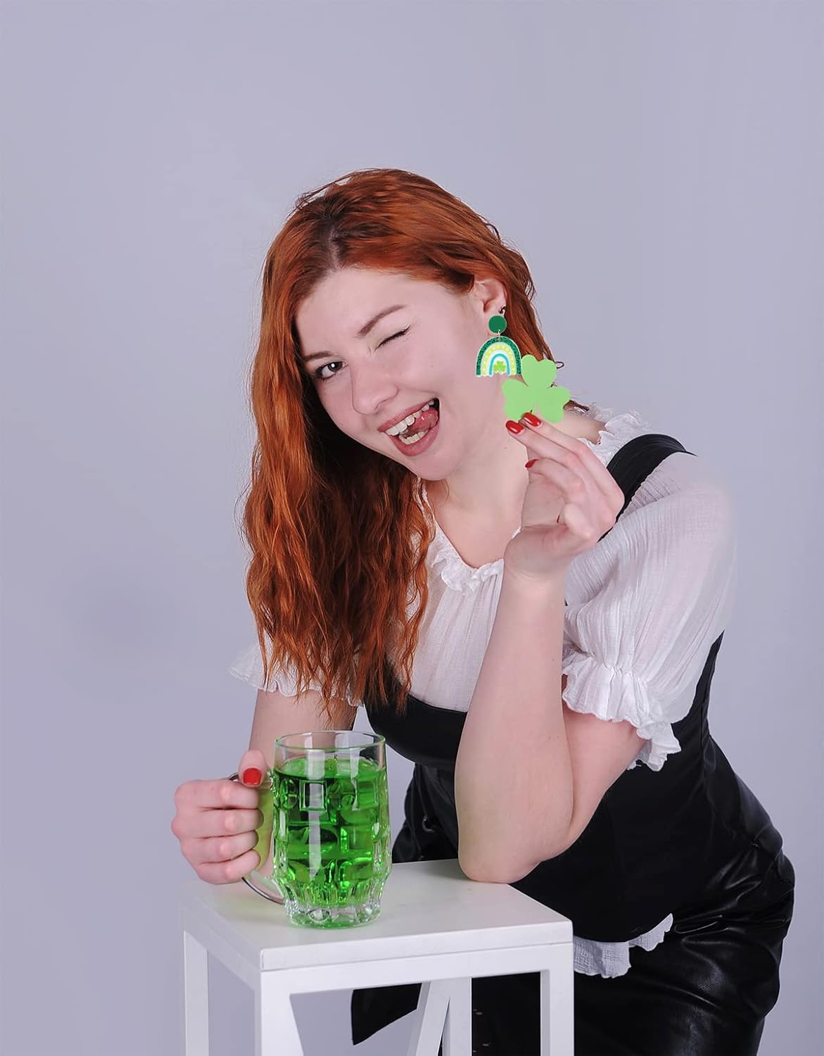 St. Patrick's Day Earrings for Women,Irish Shamrock Acrylic Dangle Earrings, Green Hat Clover Horseshoe Drop Earrings for Irish Festival